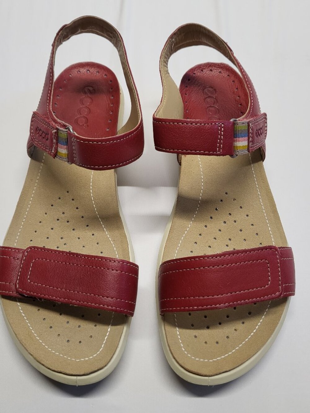 ECCO Womens Sandals Leather Adjustable Straps Size 37 EU ( 6-6.5 US ) Burgandy